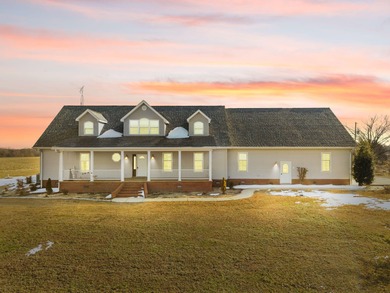 (private lake, pond, creek) Home Sale Pending in Mayfield Kentucky