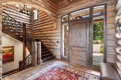 Welcome to one of the most iconic estates in Wolf Creek Ranch - photo 9