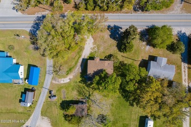 Motivated Seller! Amazing rehab or build opportunity on Harkers - photo 4