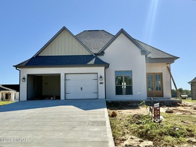 (private lake, pond, creek) Home For Sale in Dyersburg Tennessee