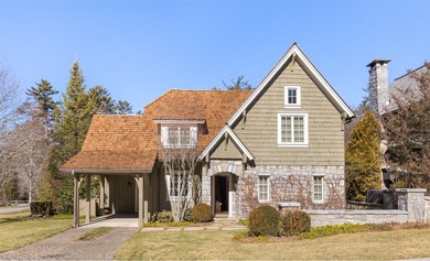 (private lake, pond, coastal) Home For Sale in Highlands North Carolina