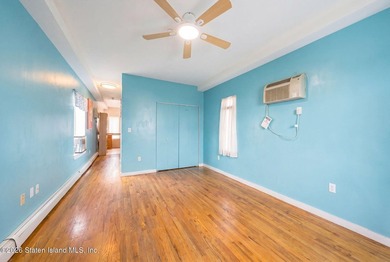 Lovely 2-bedroom detached home, just 10 years young, features - photo 3