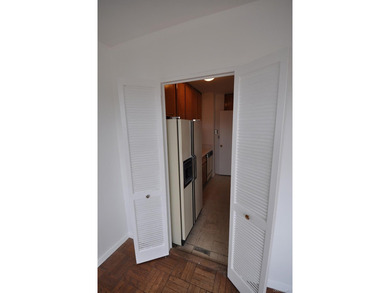 Opportunity Knocks! Sought after Garth Essex---Walk to Scarsdale - photo 15
