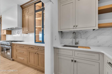 Spectacularly designed 5/6 bedroom, 6 bath bayfront home is - photo 17
