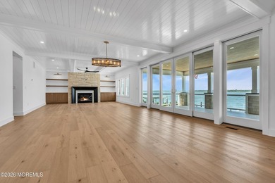 Spectacularly designed 5/6 bedroom, 6 bath bayfront home is - photo 19