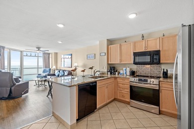 Direct Oceanfront 2 Bedroom, 2 Bath Condo with breathtaking