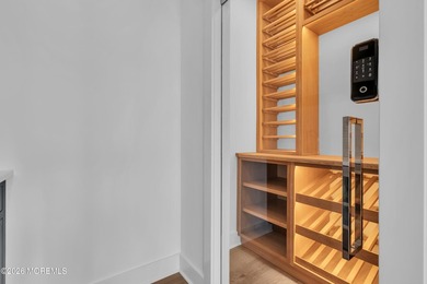 Spectacularly designed 5/6 bedroom, 6 bath bayfront home is - photo 25