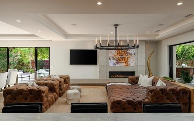 Beauty, space and privacy define this exceptional residence - photo 6