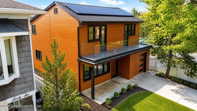 Beautifully renovated single-family Detached home in the - photo 2