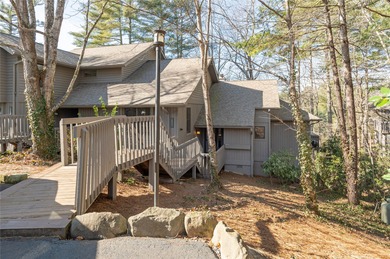 Enjoy outdoor living in the Racquet Club Villas at Burlingame - photo 7