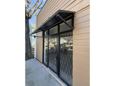 Retail | 1,078 SqFt Marketing description Commercial Property