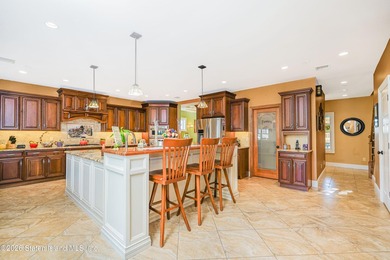 4 BEDROOMS! 4 BATHROOMS! WESTERLEIGH! Discover unparalleled - photo 4