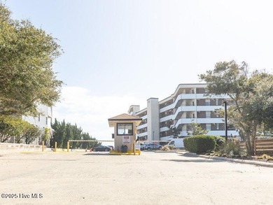 Welcome to your ocean front retreat! Located at Summer Winds in