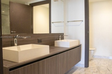 Experience luxury living in this beautifully finished unit - photo 7