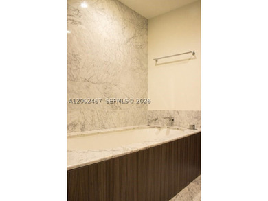 Experience luxury living in this beautifully finished unit - photo 9