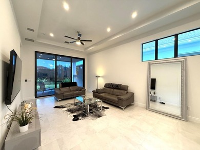 Better than new and vacant! Lightly lived in (approx. 8 months) - photo 13