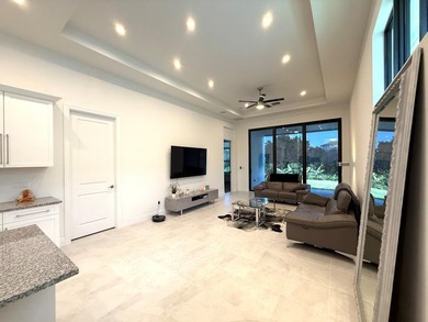 Better than new and vacant! Lightly lived in (approx. 8 months) - photo 14