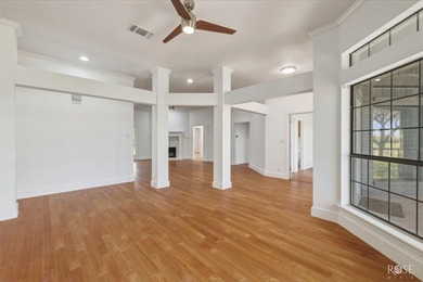 Beautifully updated home in the highly desirable San Angelo - photo 17