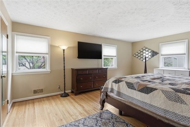 Welcome to effortless living in East Irondequoit, just moments - photo 20