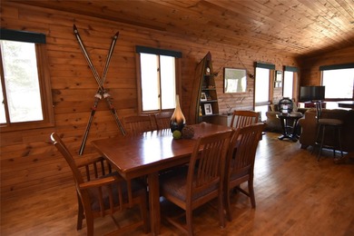 Nestled among mature pines and hardwoods, this adorable cabin - photo 21
