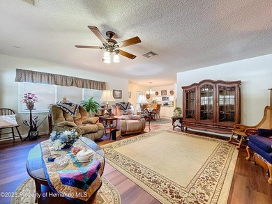 Pristine, remodeled, upgraded 4/2.5/2+ on fenced .34 acre lot - photo 22