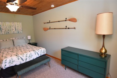 Nestled among mature pines and hardwoods, this adorable cabin - photo 23