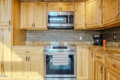 + 2 BONUS ROOMS!!!! A truly rare Wears Valley mountain retreat - photo 24