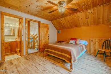 + 2 BONUS ROOMS!!!! A truly rare Wears Valley mountain retreat - photo 28