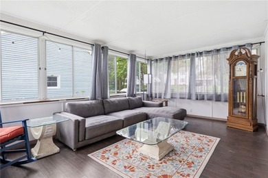 Welcome to effortless living in East Irondequoit, just moments - photo 29