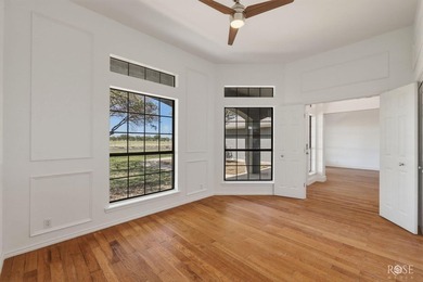 Beautifully updated home in the highly desirable San Angelo - photo 30