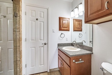 Beautifully updated home in the highly desirable San Angelo - photo 32