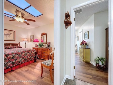 Pristine, remodeled, upgraded 4/2.5/2+ on fenced .34 acre lot - photo 35