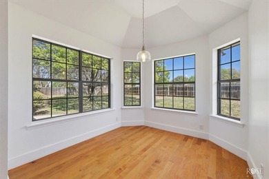 Beautifully updated home in the highly desirable San Angelo - photo 36