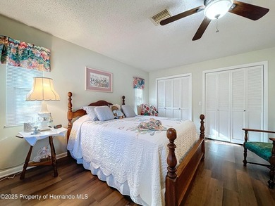 Pristine, remodeled, upgraded 4/2.5/2+ on fenced .34 acre lot - photo 39