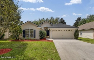 Lake Home ActiveUnderContr in St Augustine, Florida