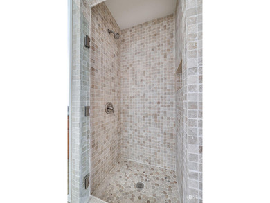 Beautifully updated home in the highly desirable San Angelo - photo 42
