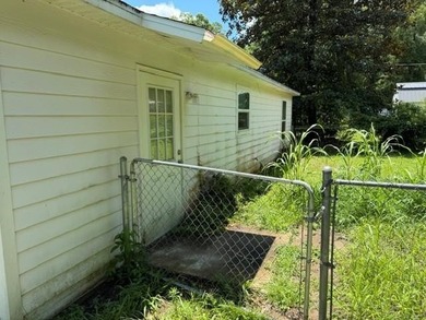 Great investment opportunity in the growing Wakulla Gardens - photo 3