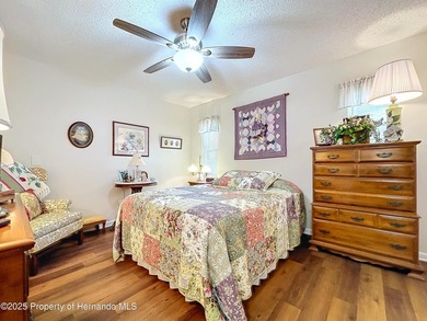 Pristine, remodeled, upgraded 4/2.5/2+ on fenced .34 acre lot - photo 49