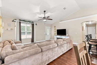 Welcome home to comfort, style, and convenience! Built in 2015 - photo 8