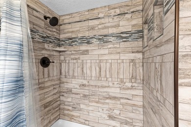 Stylish & Convenient Condo Living in Ridge Park! Welcome to this - photo 9