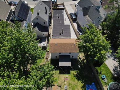 Welcome to this spacious and uniquely designed single-family - photo 5