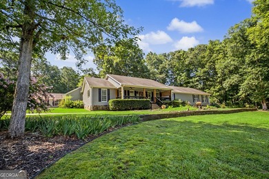 I am excited to feature this exceptional 4-bedroom, 3-bathroom - photo 6