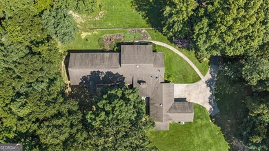 I am excited to feature this exceptional 4-bedroom, 3-bathroom - photo 9