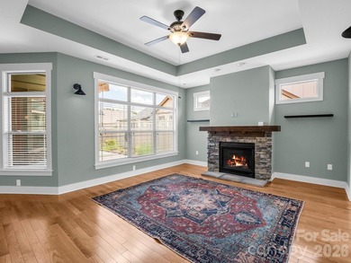 Welcome to this meticulously maintained, 10-year-young - photo 3