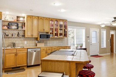 Gorgeous, meticulously maintained single-family home situated on - photo 11