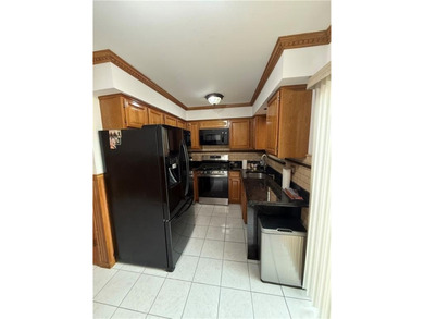 Well-maintained single-family home located in the highly - photo 3