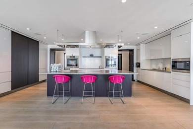 Occupying the top three levels of Las Olas River House - photo 14