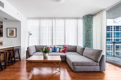 Welcome to the beautiful and exclusive North Tower Residence at - photo 14