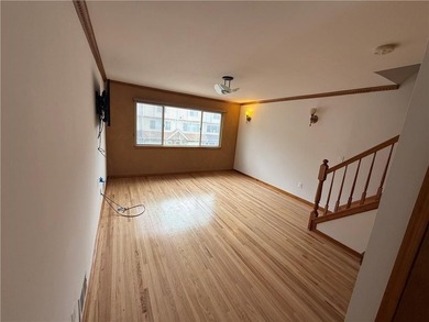 Well-maintained single-family home located in the highly - photo 9
