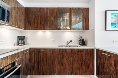 Welcome to the beautiful and exclusive North Tower Residence at - photo 20